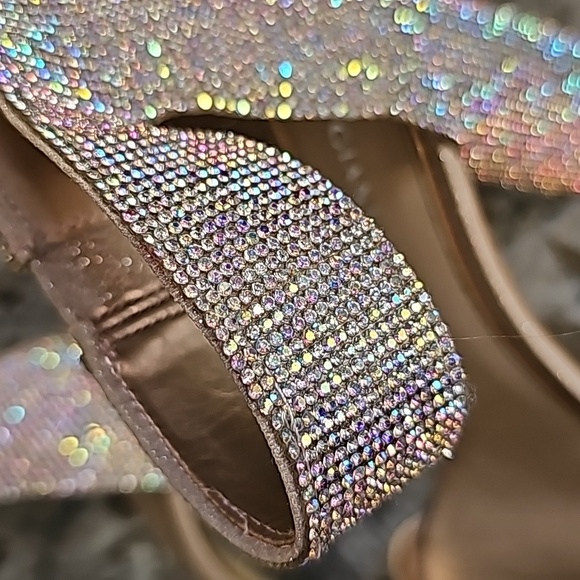 Gianni Bini RonilynBling Heels - Picture 4 of 10